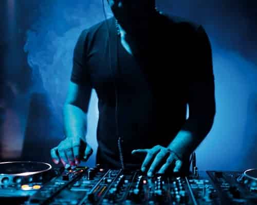 DJ til Julefrokost 1 DJ fokus 500x400 min